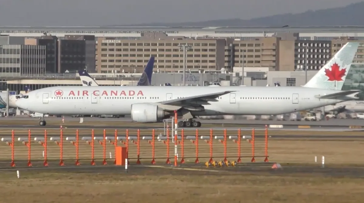 Air Canada B777