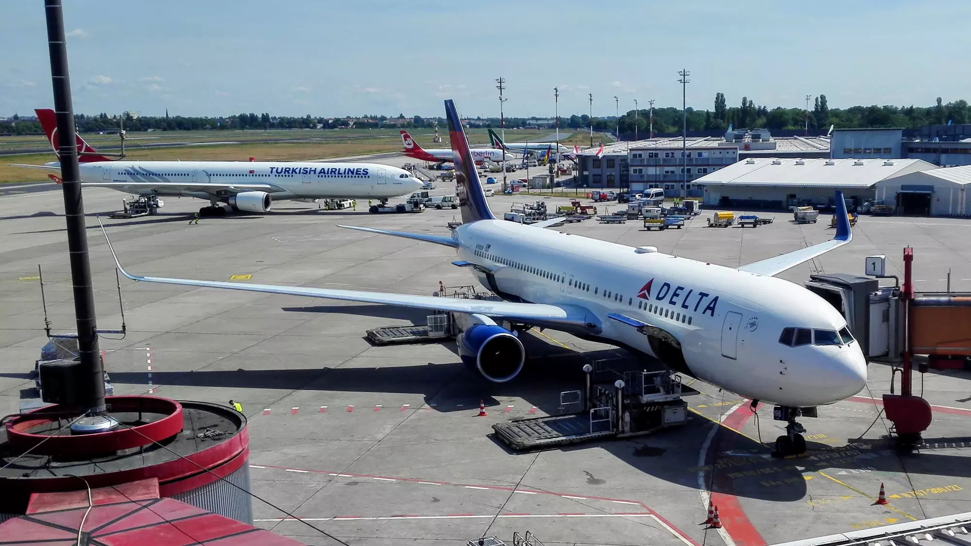 Delta Airlines am Flughafen Berlin Tegel TXL