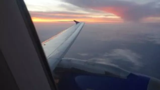 Fliegen mit Kindern: Beschäftigungstipps für die Reise